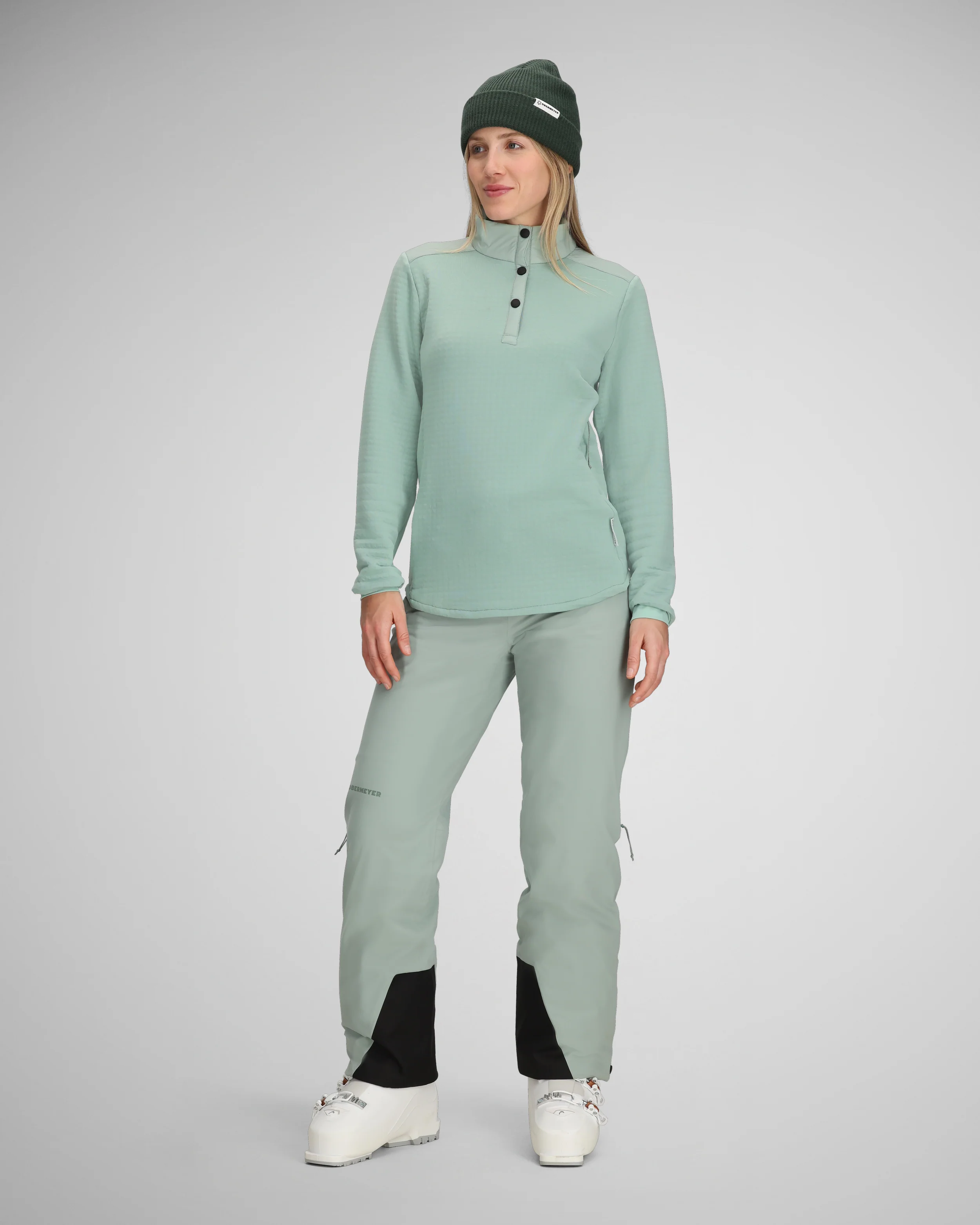 W Explorer Tech Henley - Image 10