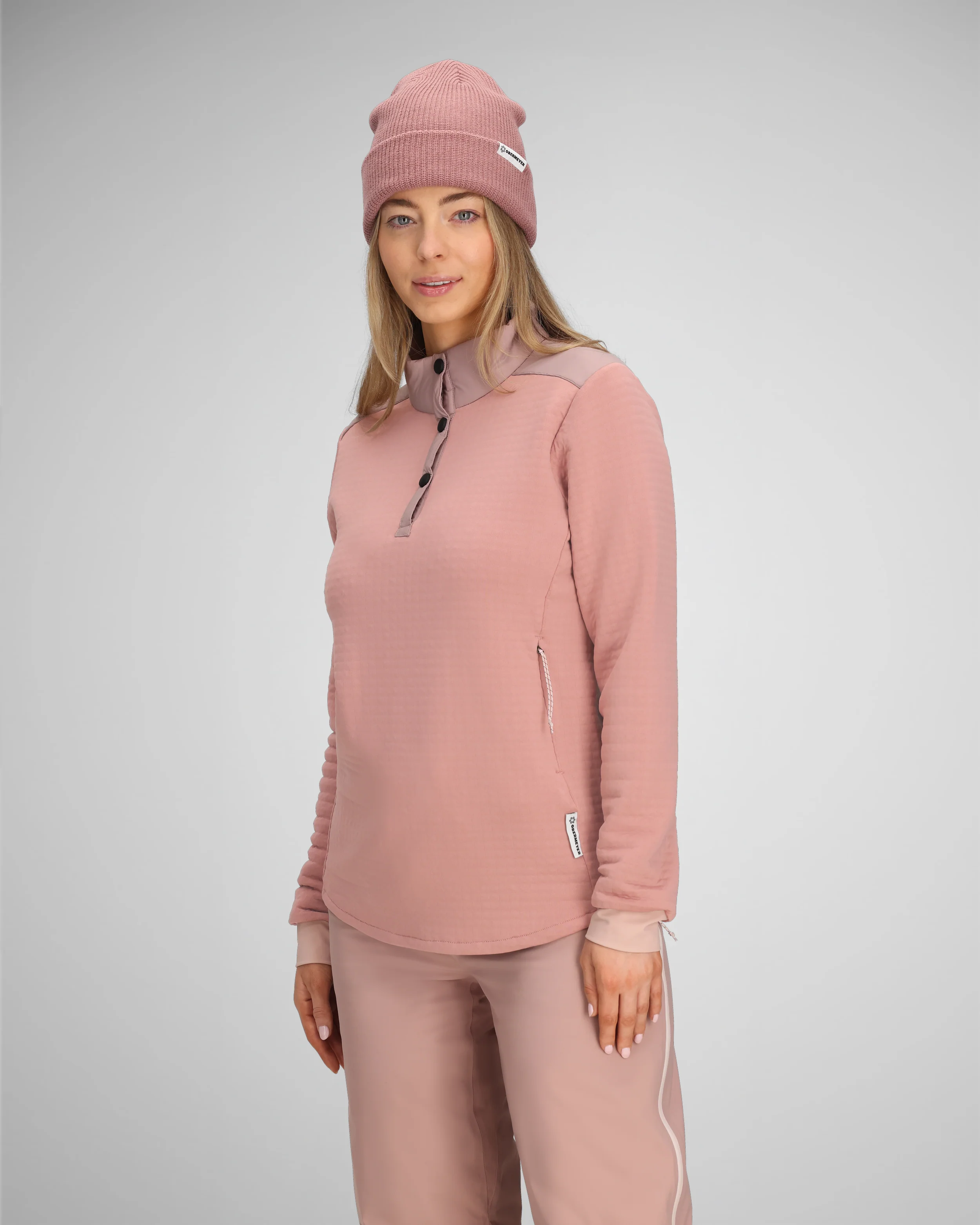 W Explorer Tech Henley - Image 15