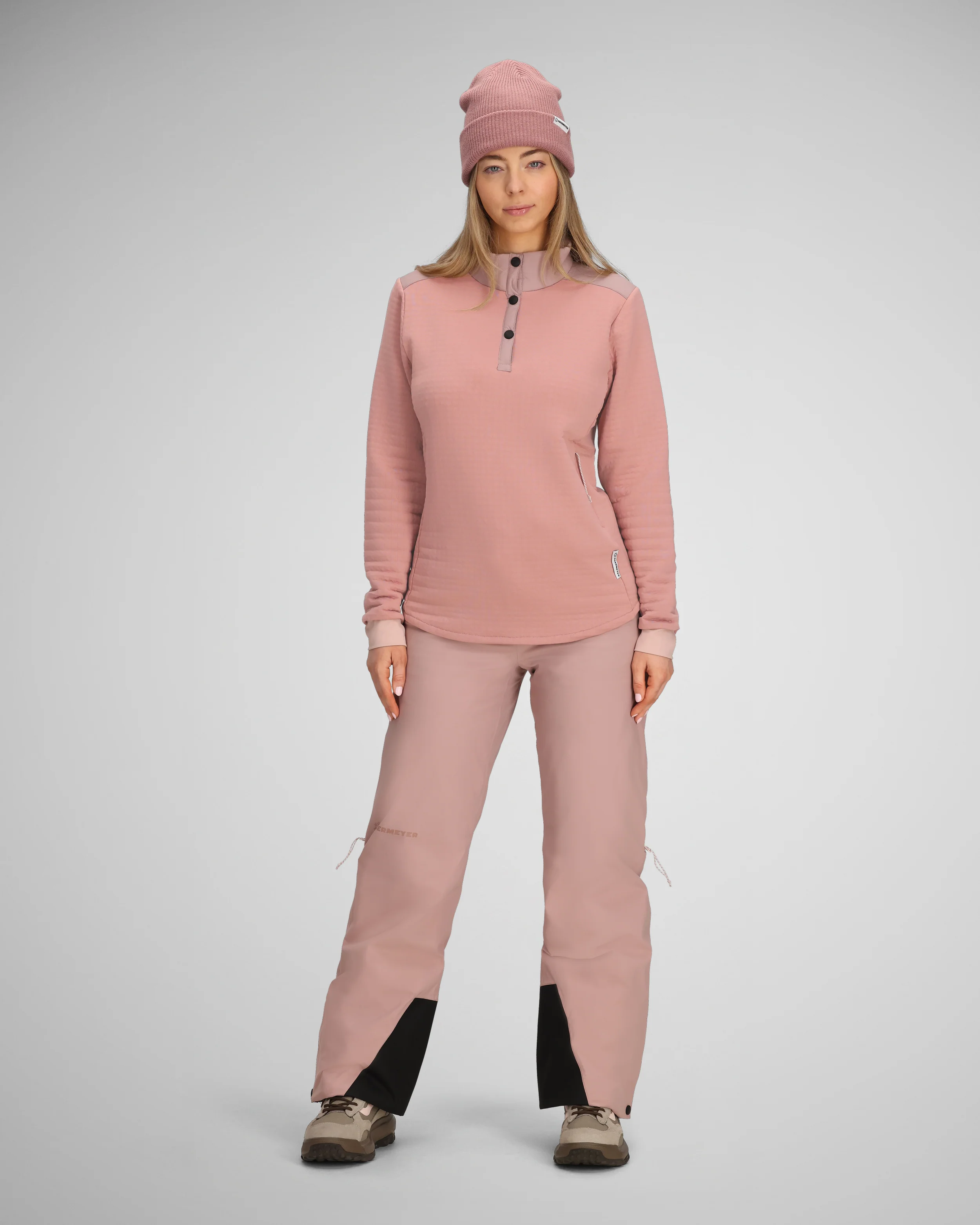 W Explorer Tech Henley - Image 9